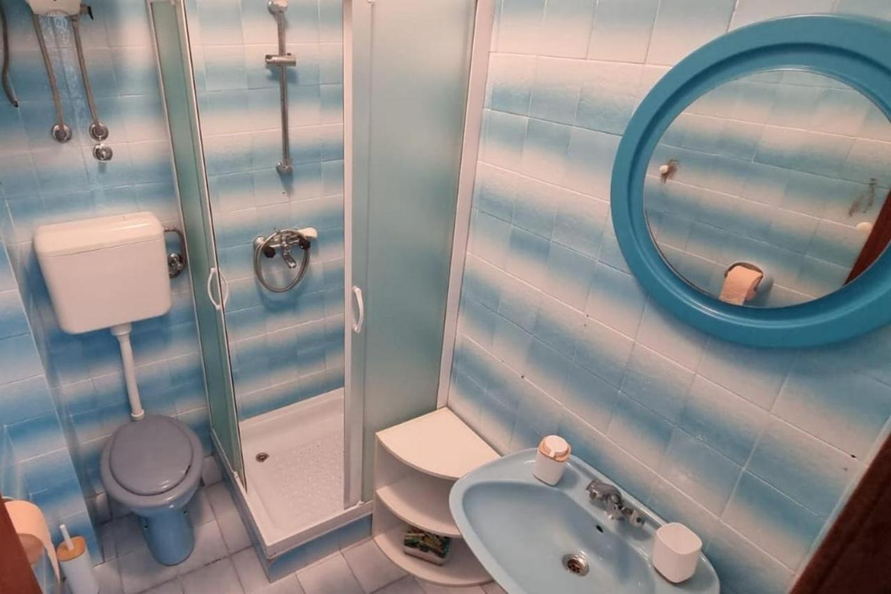 Apartments And Rooms With Parking Space Supetar, Brac - 5658 Luaran gambar