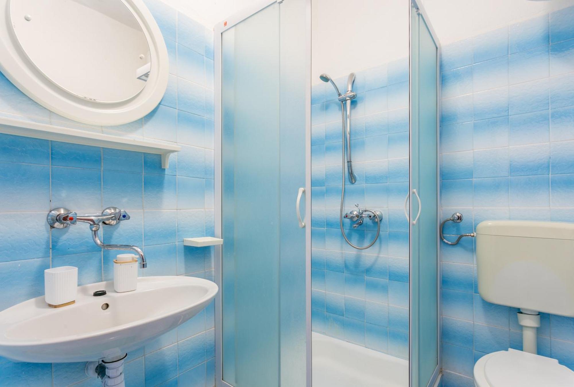 Apartments And Rooms With Parking Space Supetar, Brac - 5658 Luaran gambar