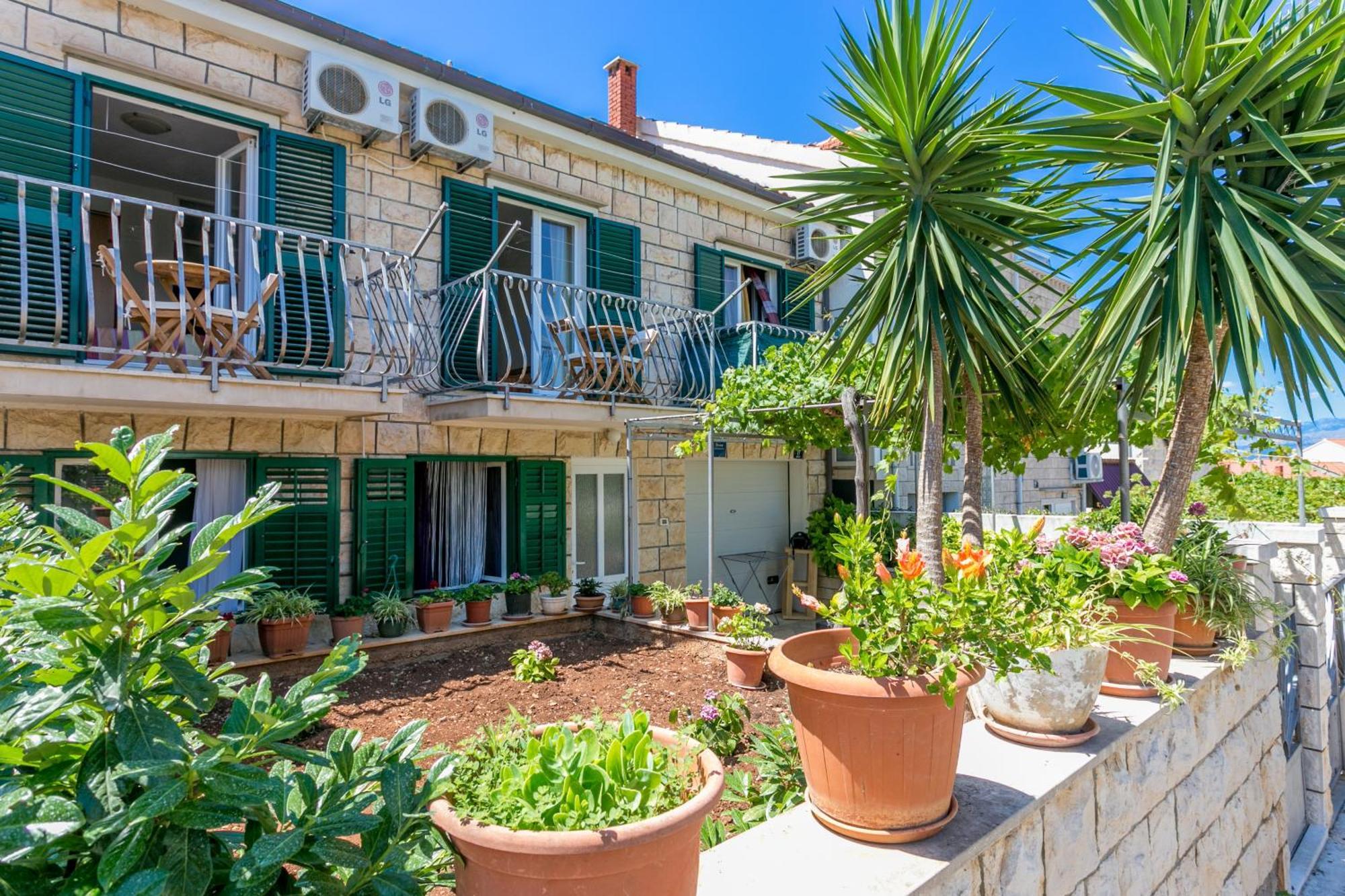 Apartments And Rooms With Parking Space Supetar, Brac - 5658 Luaran gambar