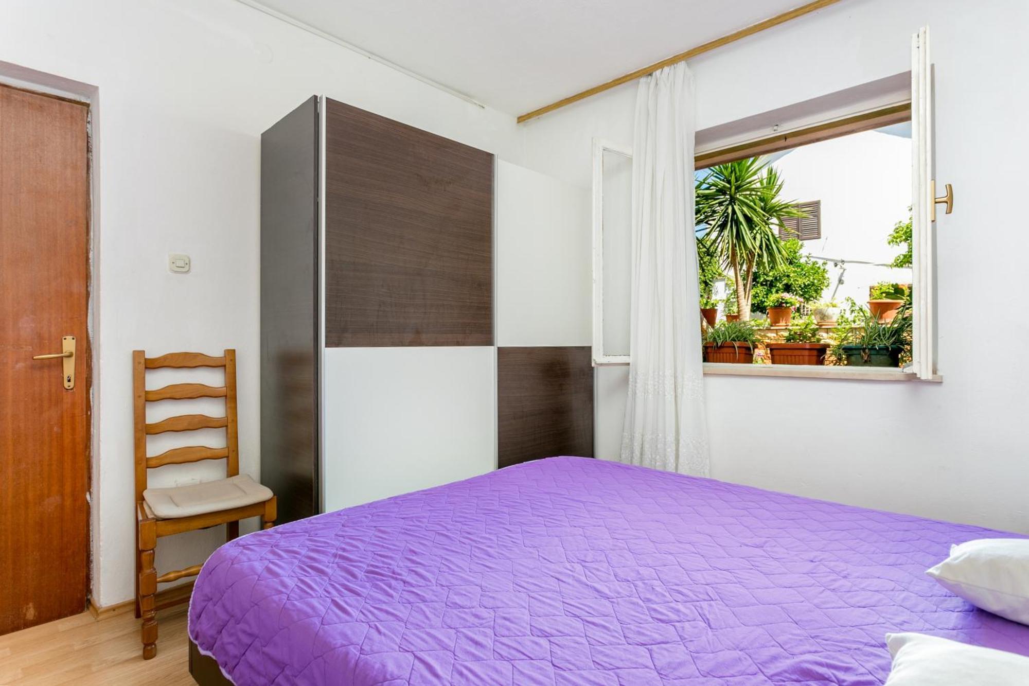 Apartments And Rooms With Parking Space Supetar, Brac - 5658 Bilik gambar